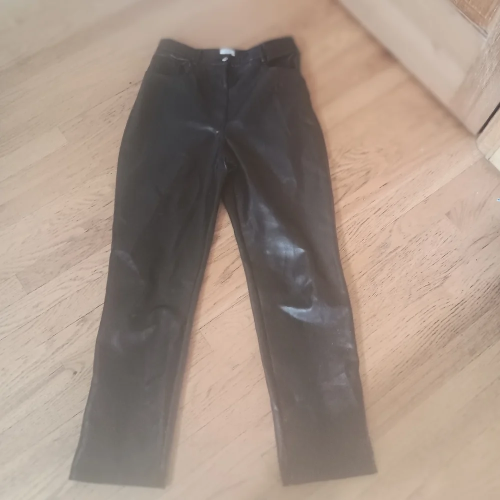 WILFRED LADIES WOMENS 12 BLACK LEATHER LIKE PANTS PARTY EXC SHAPE $120 SPRING - Picture 4 of 5